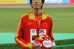 开云体育在线-新加坡田径选手突破个人记录，赢得认可