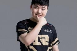 开云体育在线-关于BLG险胜MAD，Uzi打出惊人五杀峡谷大战淘汰赛，留下经典瞬间的信息