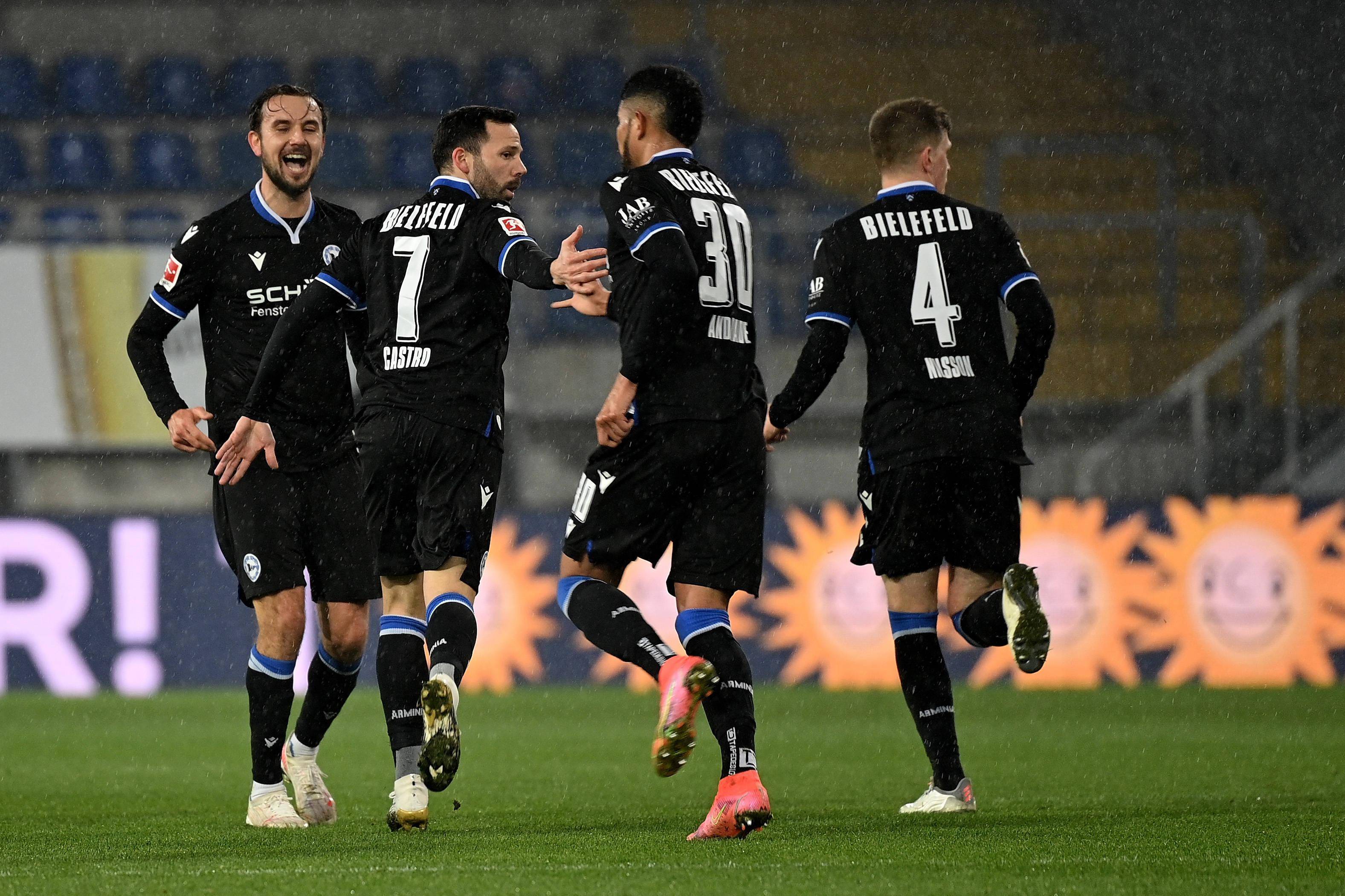 关于里昂客场逼平对手,保持不败势头的信息 关于里昂客场逼平对手,保持不败势头的信息