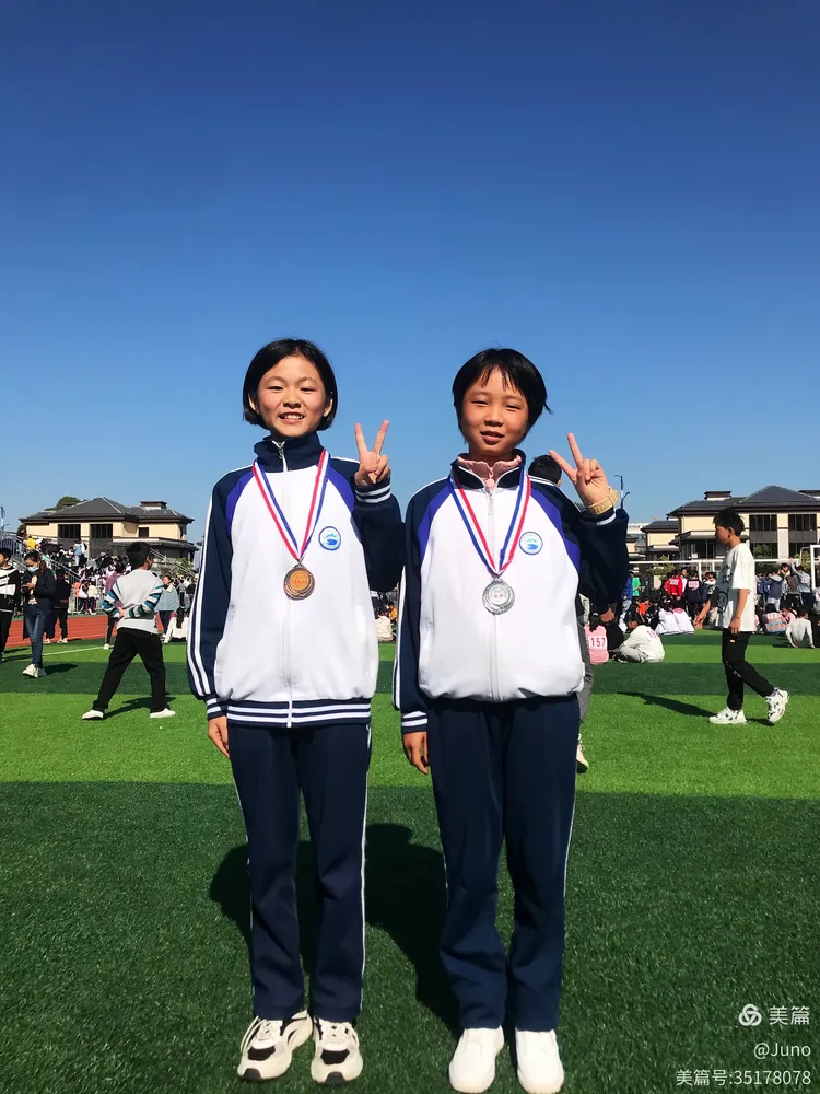 包含共同披荆斩棘,冠军不再遥远的词条 包含共同披荆斩棘,冠军不再遥远的词条