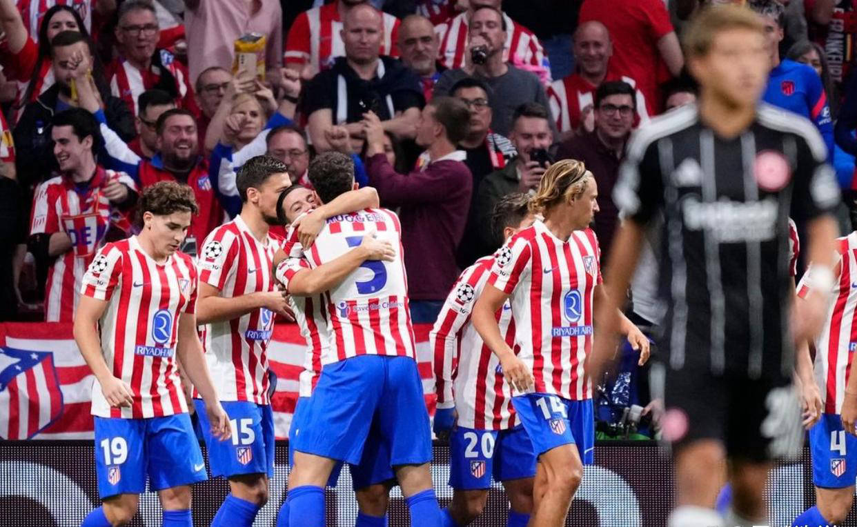 勒沃库森爆冷加拿大,阿尔瓦雷斯爆发神勇的简单介绍 勒沃库森爆冷加拿大,阿尔瓦雷斯爆发神勇的简单介绍